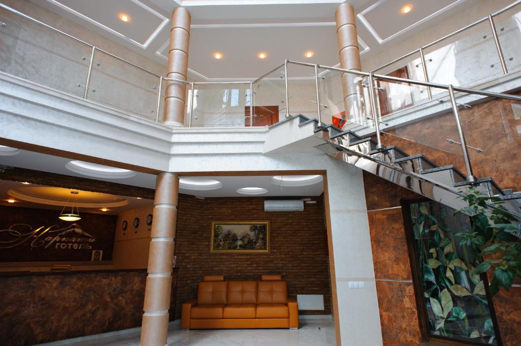 Karpaty Hotel Хуст Экстерьер фото